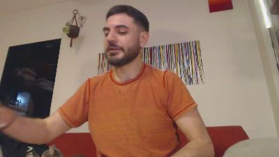 laplataversatil live cam on Cam4