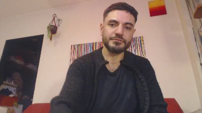 laplataversatil live cam on Cam4