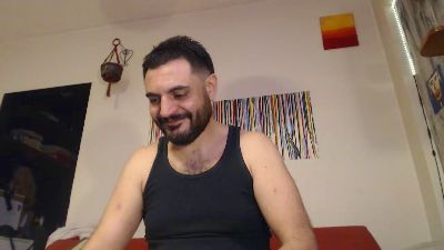 laplataversatil live cam on Cam4