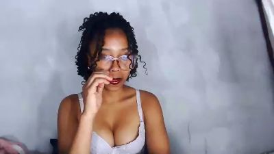 lapoaly1 live cam on Cam4