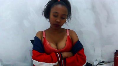 lapoaly1 live cam on Cam4