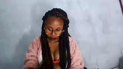 lapoaly1 live cam on Cam4