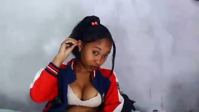 lapoaly1 live cam on Cam4