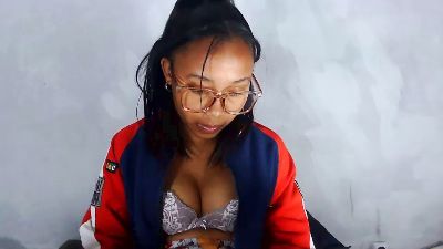 lapoaly1 live cam on Cam4