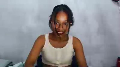 lapoaly1 live cam on Cam4