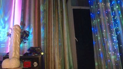 laraluxe live cam on Cam4