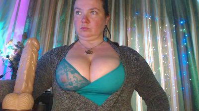 laraluxe live cam on Cam4