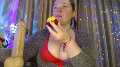laraluxe live cam on Cam4