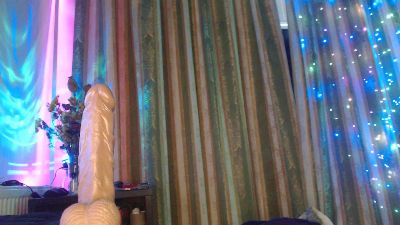 laraluxe live cam on Cam4