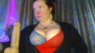 laraluxe live cam on Cam4