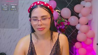 lararoberts_ live cam on Cam4