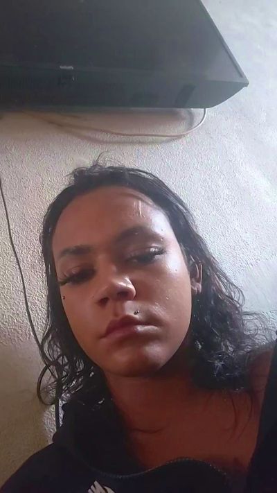 larissinhawifi2 live cam on Cam4
