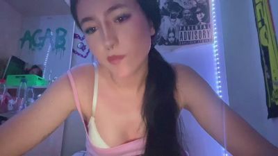 larita_gamer live cam on Cam4