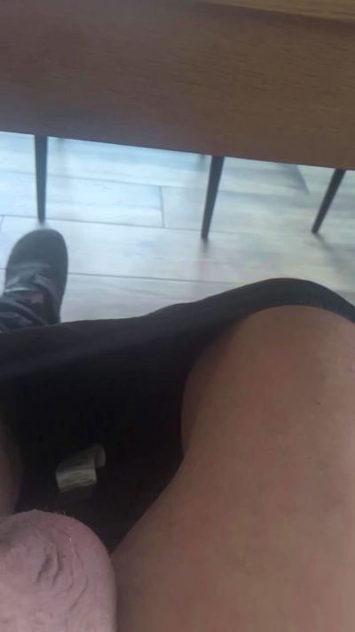 lars_6868 live cam on Cam4