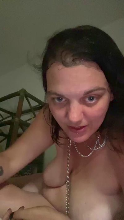 lasoumise7 live cam on Cam4