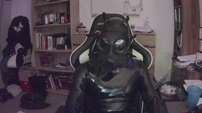 latex_diver34 live cam on Cam4