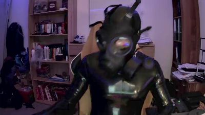 latex_diver34 live cam on Cam4