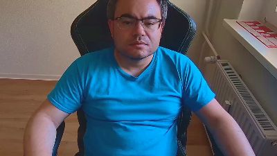 latexboyxxx live cam on Cam4