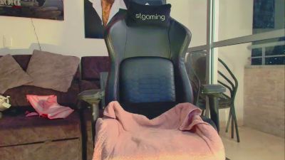 latin_couple77 live cam on Cam4