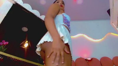 latina_megan live cam on Cam4