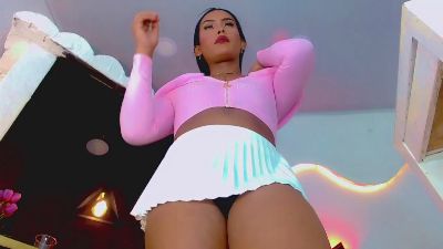 latina_megan live cam on Cam4