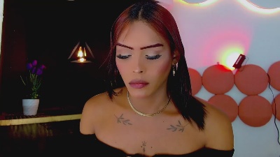 latina_megan live cam on Cam4