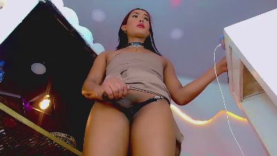 latina_megan live cam on Cam4