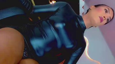 latina_megan live cam on Cam4