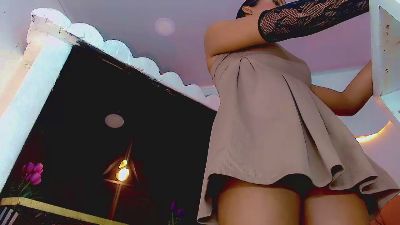 latina_megan live cam on Cam4