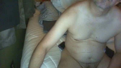 latinbeast80 live cam on Cam4