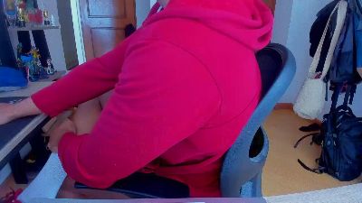 latinguy28 live cam on Cam4