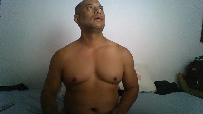 latinomulat1 live cam on Cam4