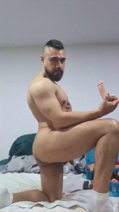 latinpenes live cam on Cam4