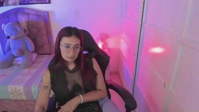 laura_hoot20 live cam on Cam4
