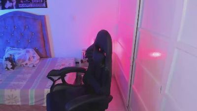 laura_hoot20 live cam on Cam4