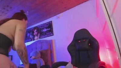 laura_hoot20 live cam on Cam4