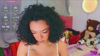 lauracollingsss live cam on Cam4