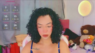 lauracollingsss live cam on Cam4