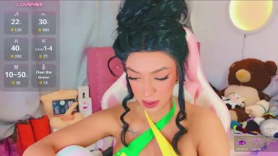 lauracollingsss live cam on Cam4
