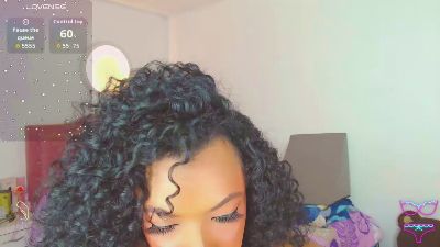 lauracollingsss live cam on Cam4