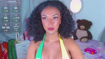 lauracollingsss live cam on Cam4