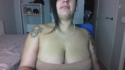 lauradanielaaaa live cam on Cam4