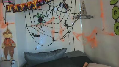 laurahotties live cam on Cam4