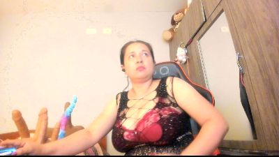 laureen777 live cam on Cam4