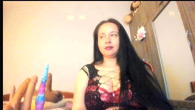laureen777 live cam on Cam4