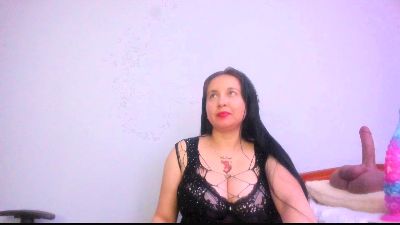 laureen777 live cam on Cam4