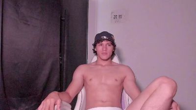laureent__ live cam on Cam4