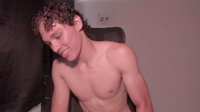 laureent__ live cam on Cam4