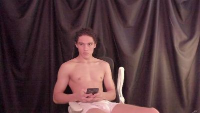 laureent__ live cam on Cam4