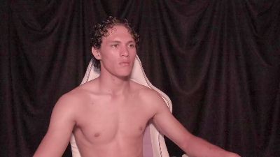 laureent__ live cam on Cam4